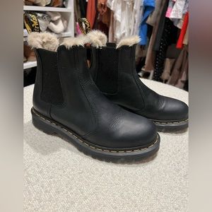 Dr. Martens 2976 FAUX FUR LINED CHELSEA BOOTS, UK 5 US 7